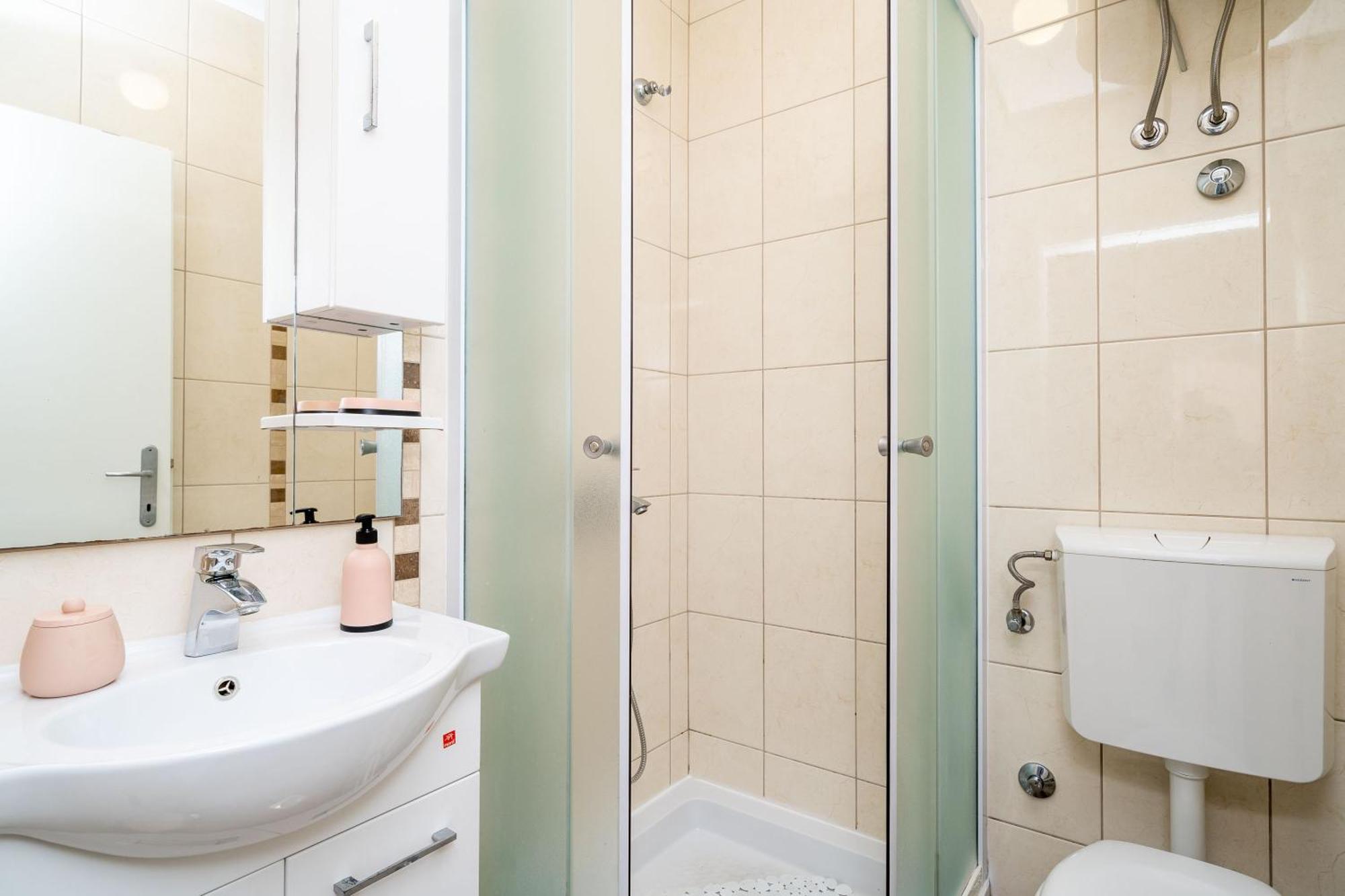 Bellevue Apartment